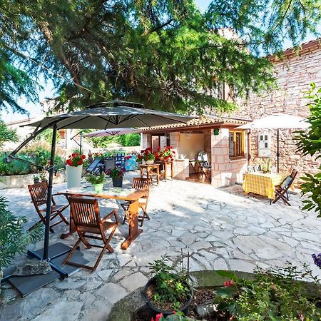 Apartment Pino Bale Bagian luar foto